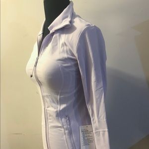 Lululemon “Define pullover” NEVER WORN